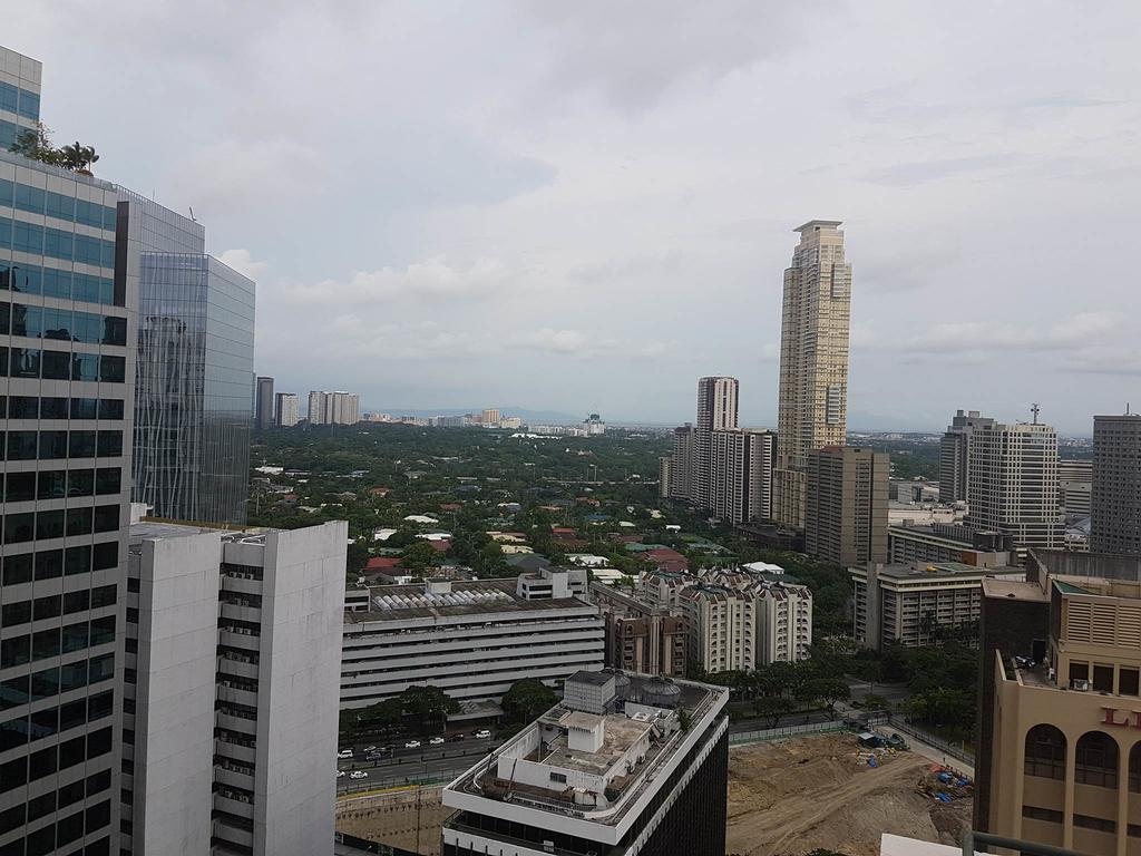 Luxury Spacious 2Br In Salcedo Village Manille Extérieur photo